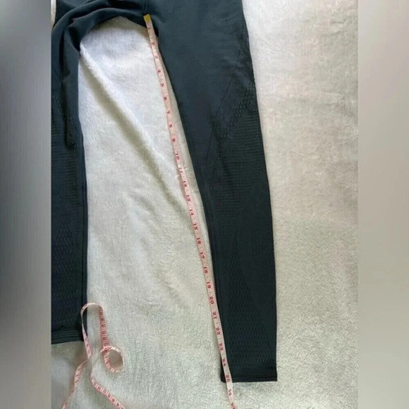 Lululemon x SoulCycle Reveal Tight Interconnect Leggings Size 6 Gray - Picture 13 of 13
